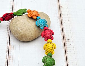 WSH115 22 perles tortue multicolores en turquoise synthétique