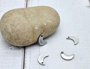 10 breloques croissant de lune acier inoxydable