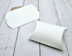 10 boîtes cadeaux berlingots blanc crème – Emballages cadeaux élégants